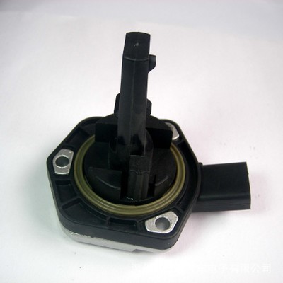 适用帕萨特B5奥迪机油位置传感器油温传感器汽车传感器1J0907660B