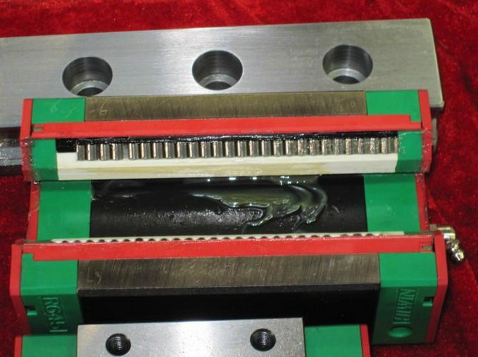 高精密滚柱直线导轨/滑块CDH30B/CDG30A价格实惠互换台湾系列